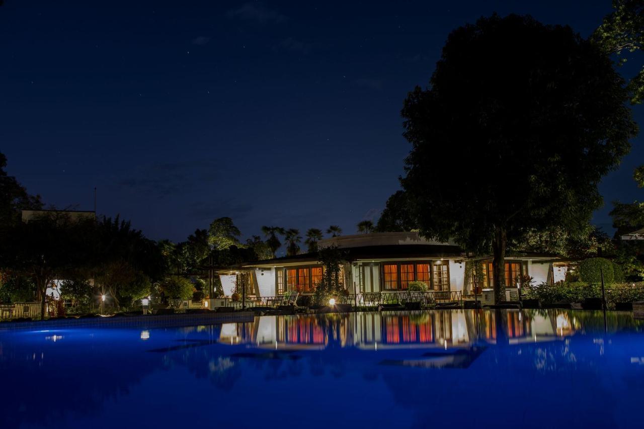 Fish Tail Lodge Pokhara Exterior photo