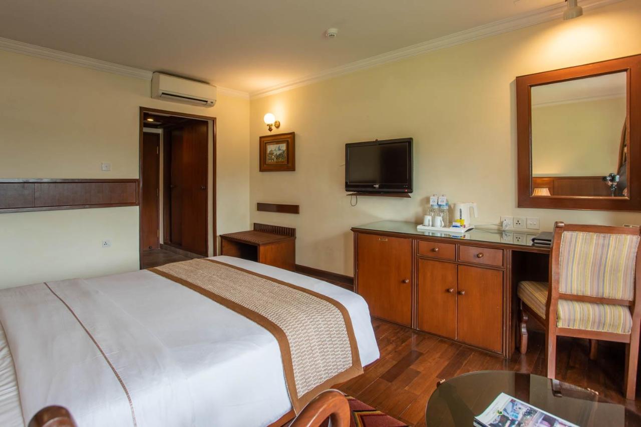 Fish Tail Lodge Pokhara Exterior photo