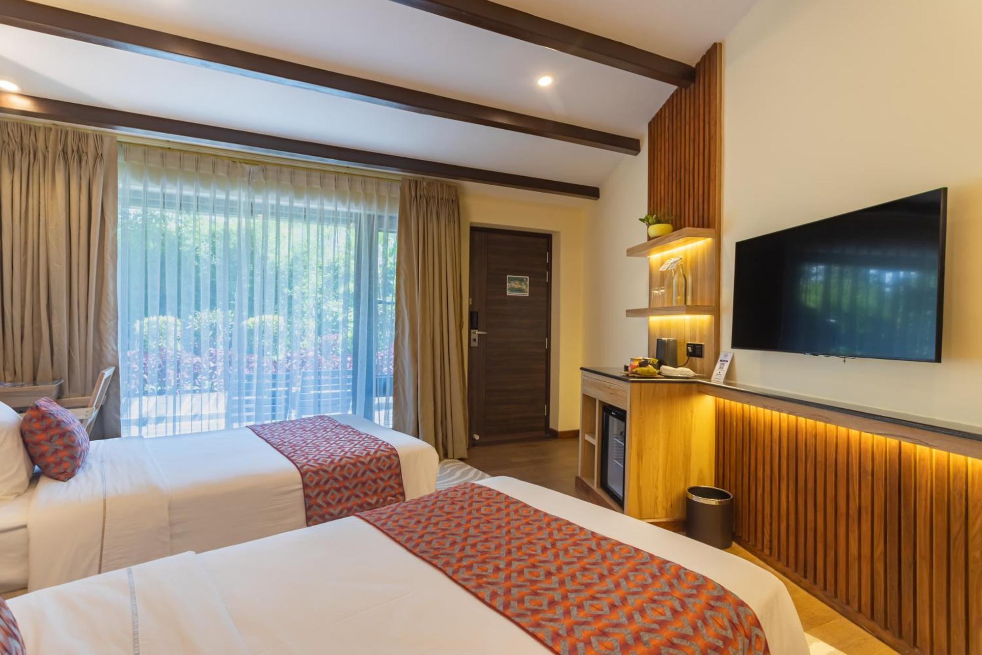 Fish Tail Lodge Pokhara Exterior photo