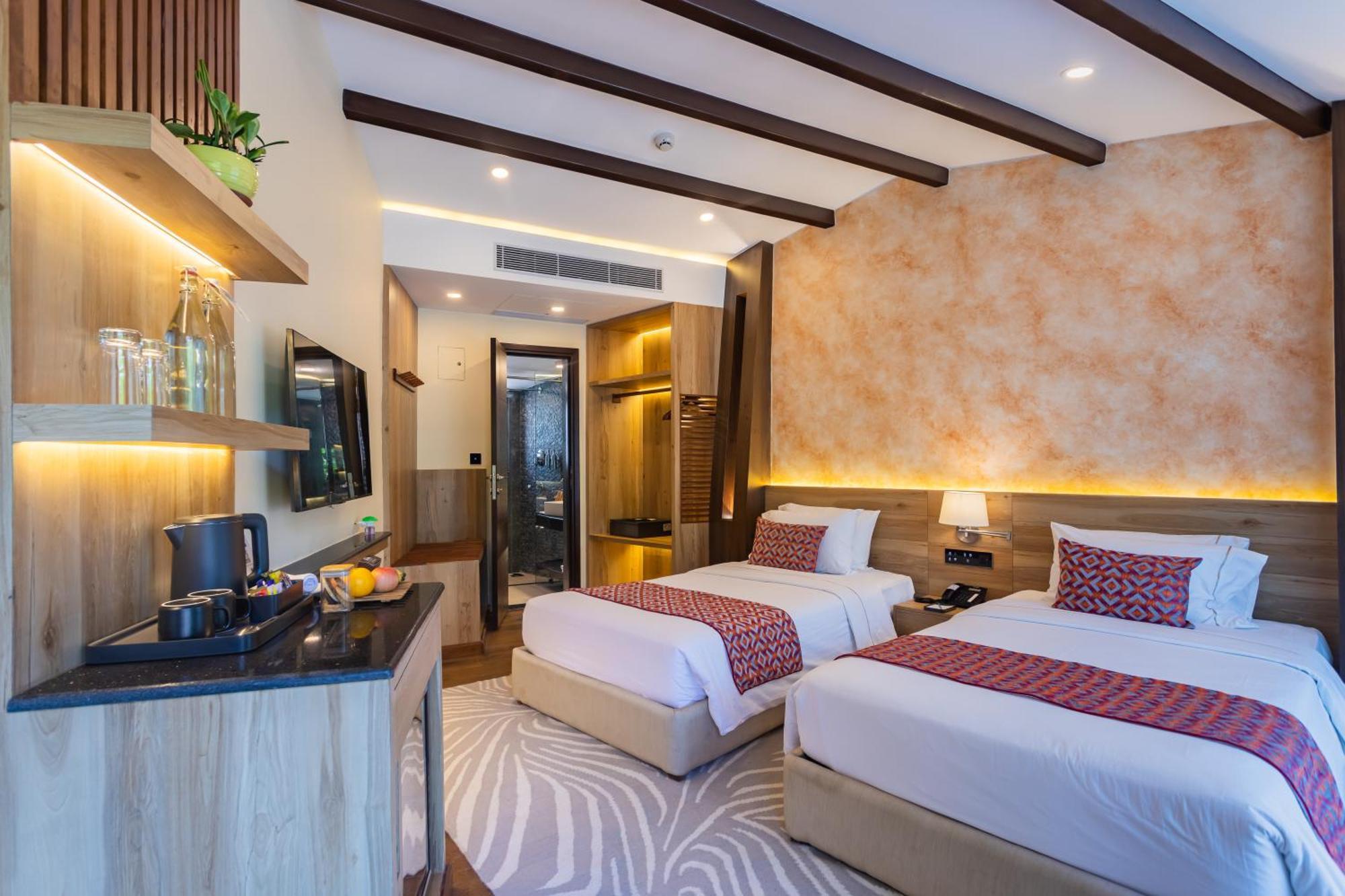 Fish Tail Lodge Pokhara Exterior photo